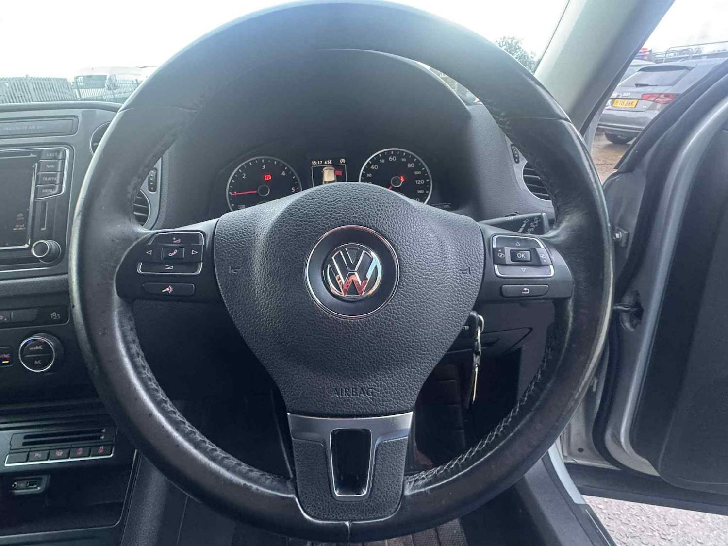 Used Volkswagen Tiguan 2015 for sale - 77288724: Photo 10