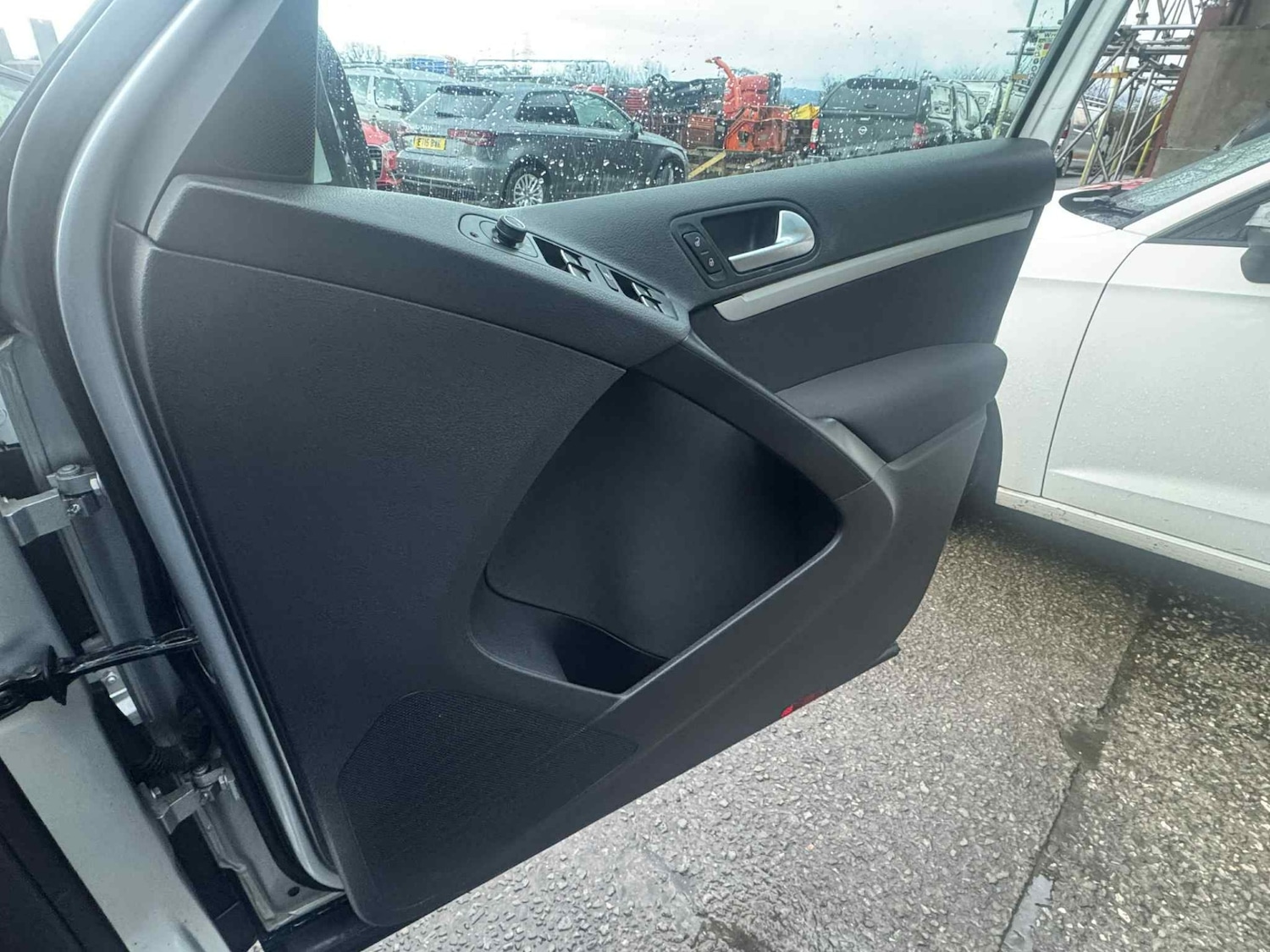 Used Volkswagen Tiguan 2015 for sale - 77288724: Photo 22