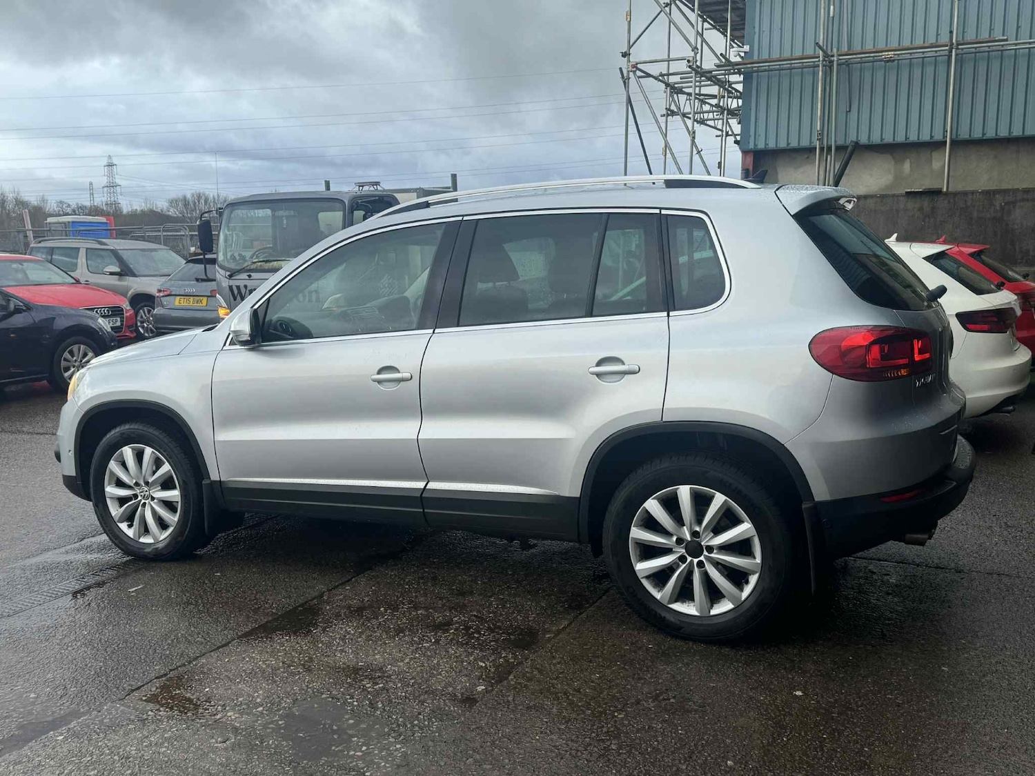 Used Volkswagen Tiguan 2015 for sale - 77288724: Photo 4