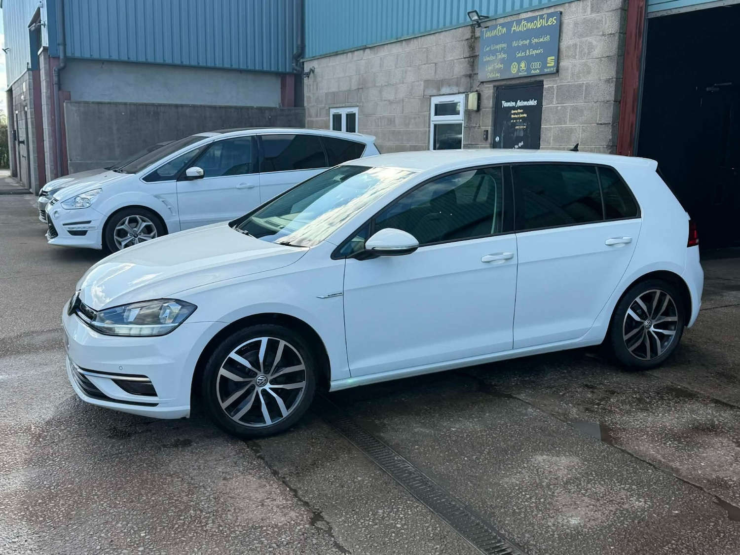 Used Volkswagen Golf 2017 for sale - 78091835: Photo 10