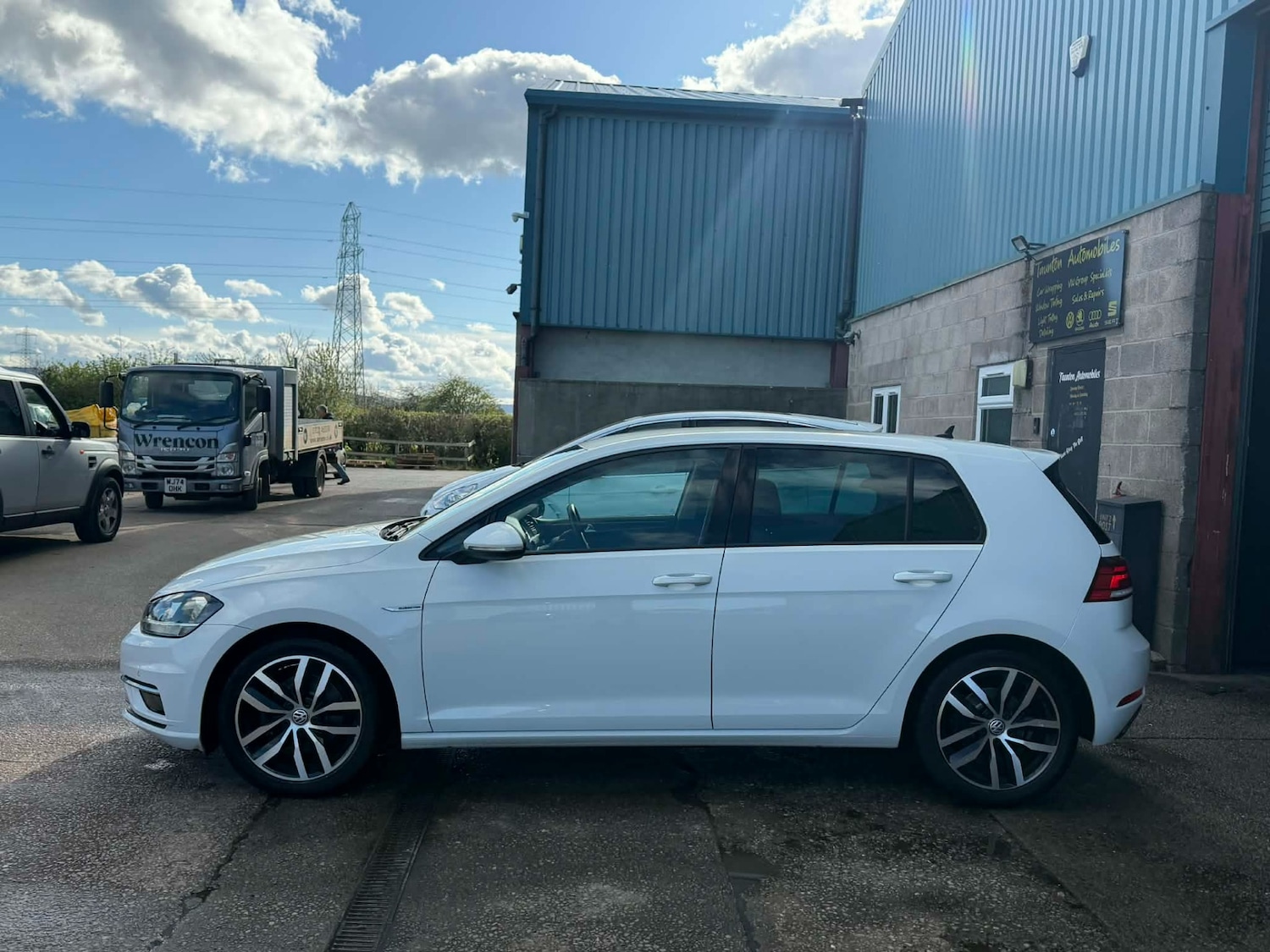 Used Volkswagen Golf 2017 for sale - 78091835: Photo 4