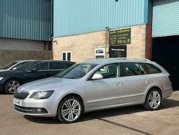 Used Skoda Superb 2015 for sale - 78386303: Photo
