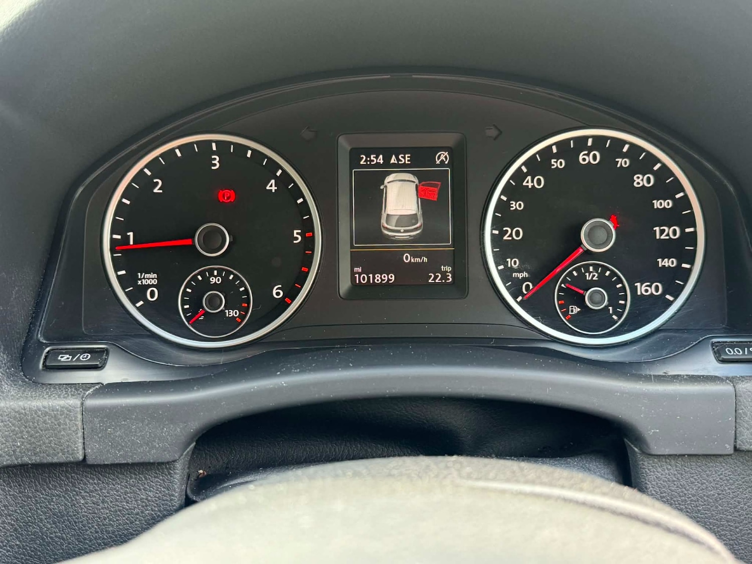 Used Volkswagen Tiguan 2014 for sale - 77543853: Photo 11