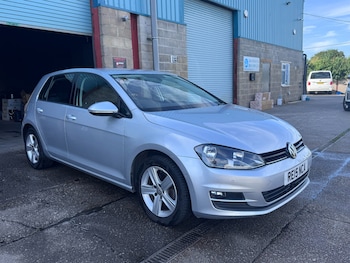 Used Volkswagen Golf 2015 for sale - 79029631: Photo
