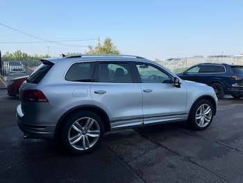 Used Volkswagen Touareg 2013 for sale - 79593895: Photo