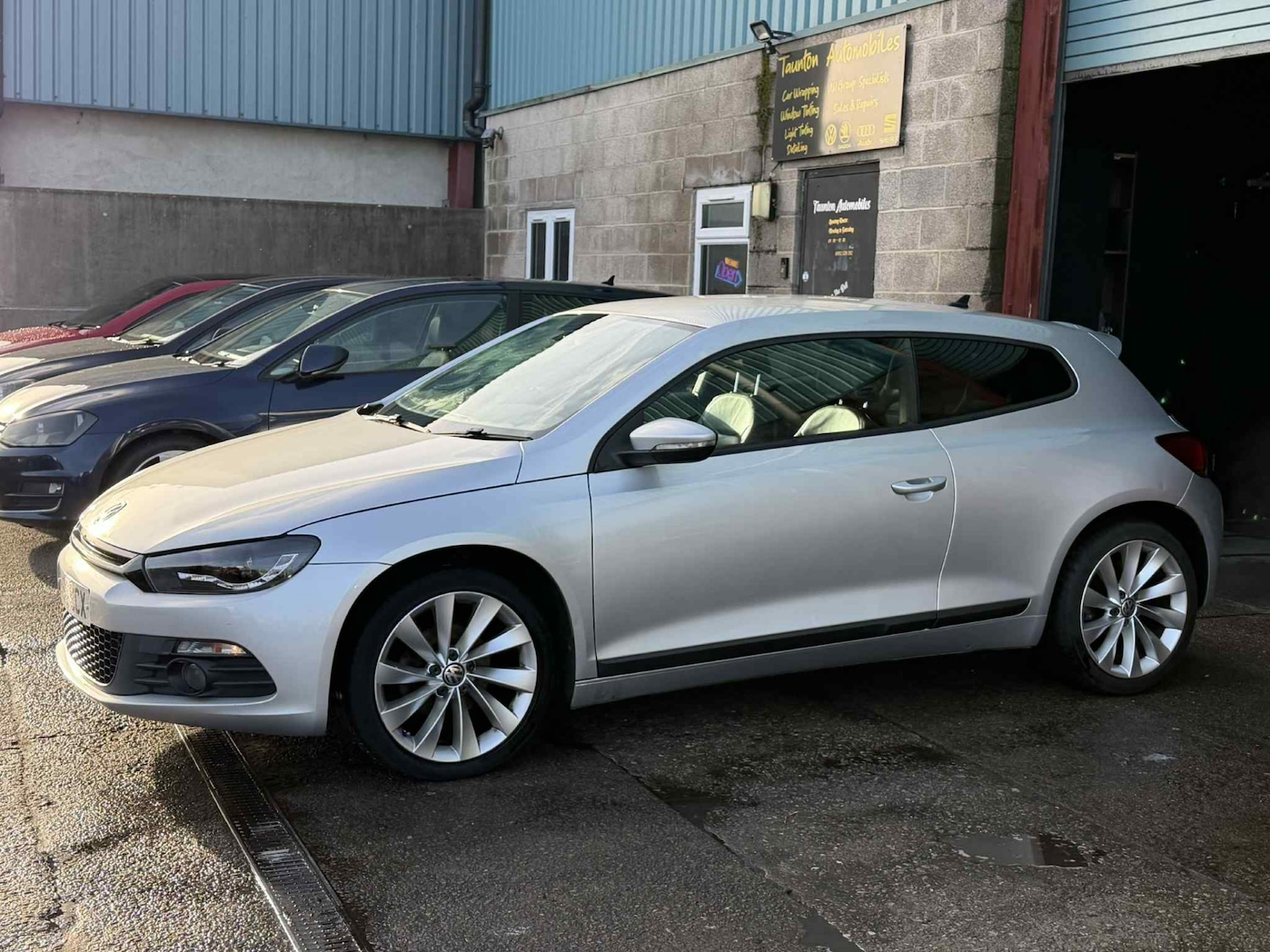 Used Volkswagen Scirocco 2012 for sale - 77162394: Photo 1