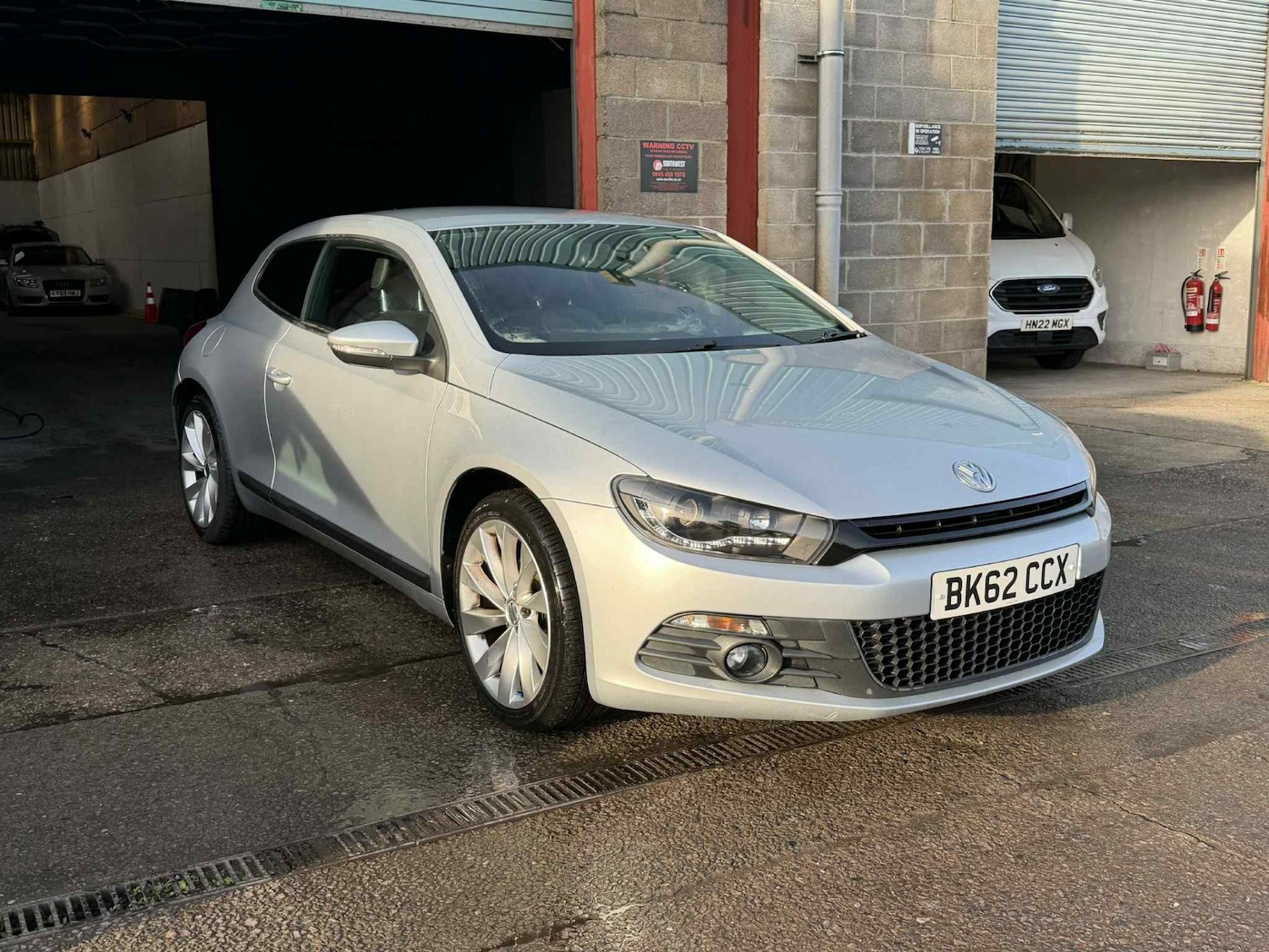 Used Volkswagen Scirocco 2012 for sale - 77162394: Photo 2