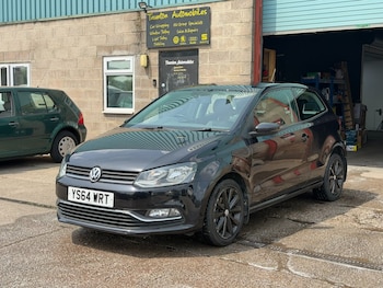 Used Volkswagen Polo 2015 for sale - 79296913: Photo
