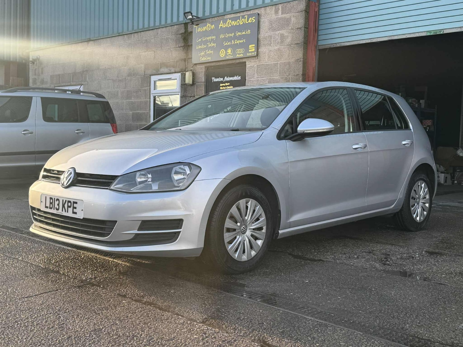 Used Volkswagen Golf 2013 for sale - 76758803: Photo 1
