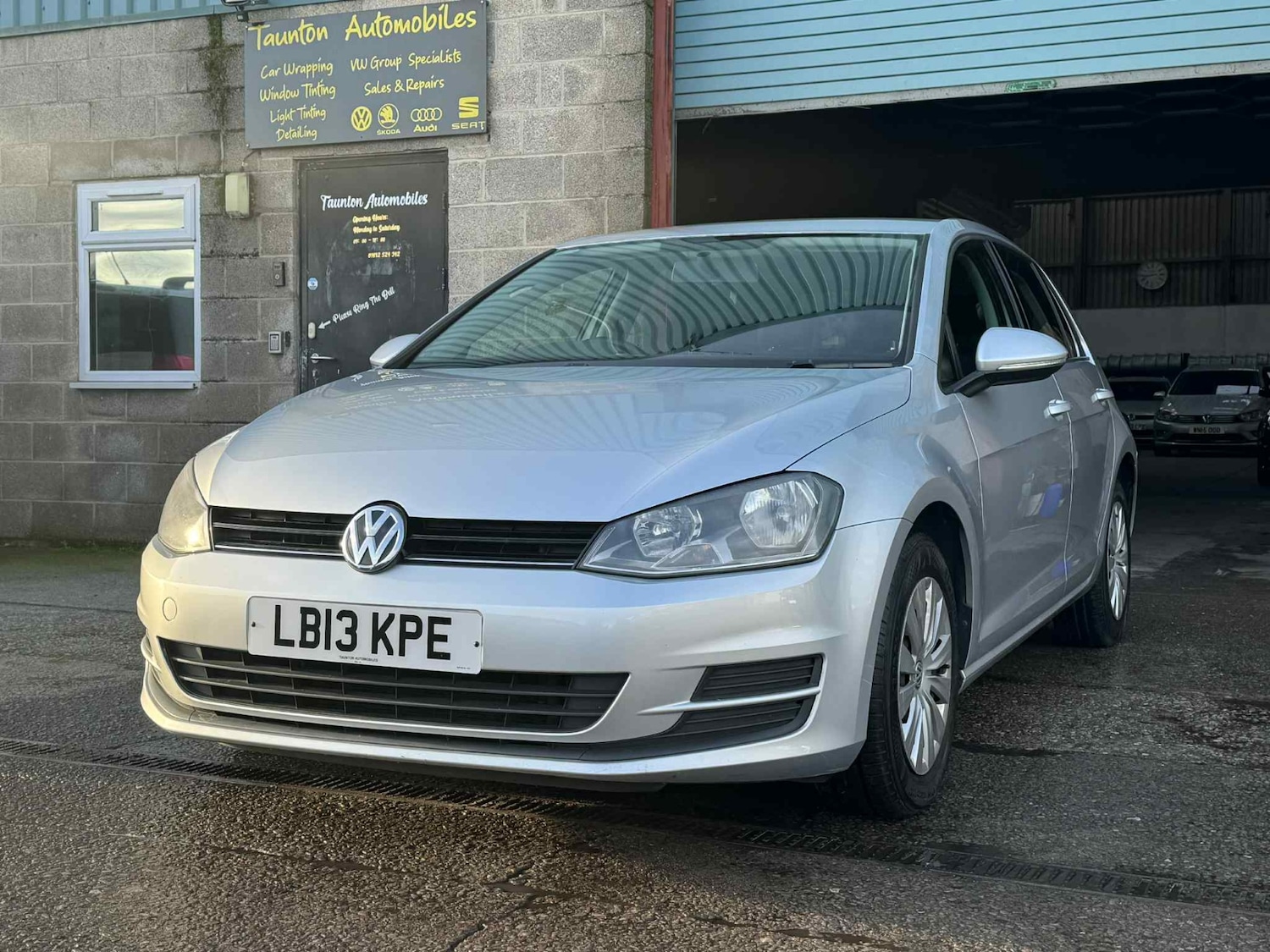 Used Volkswagen Golf 2013 for sale - 76758803: Photo 12