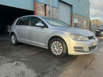 Used Volkswagen Golf 2013 for sale - 76758803: Photo