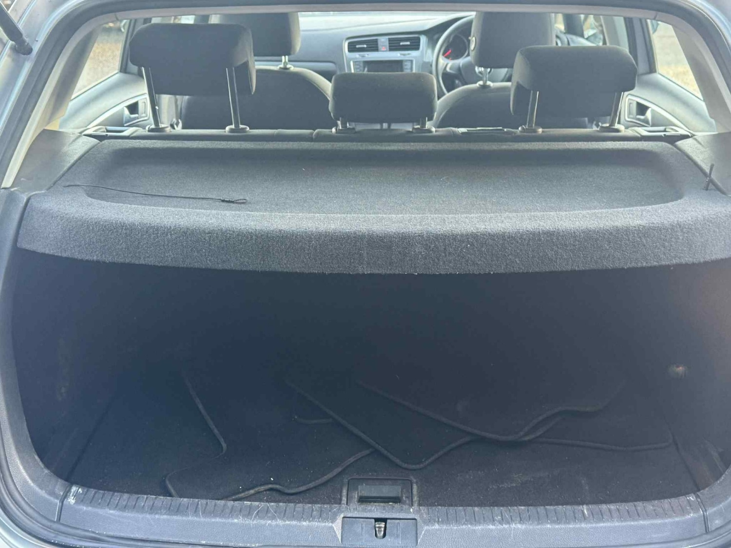 Used Volkswagen Golf 2013 for sale - 76758803: Photo 9