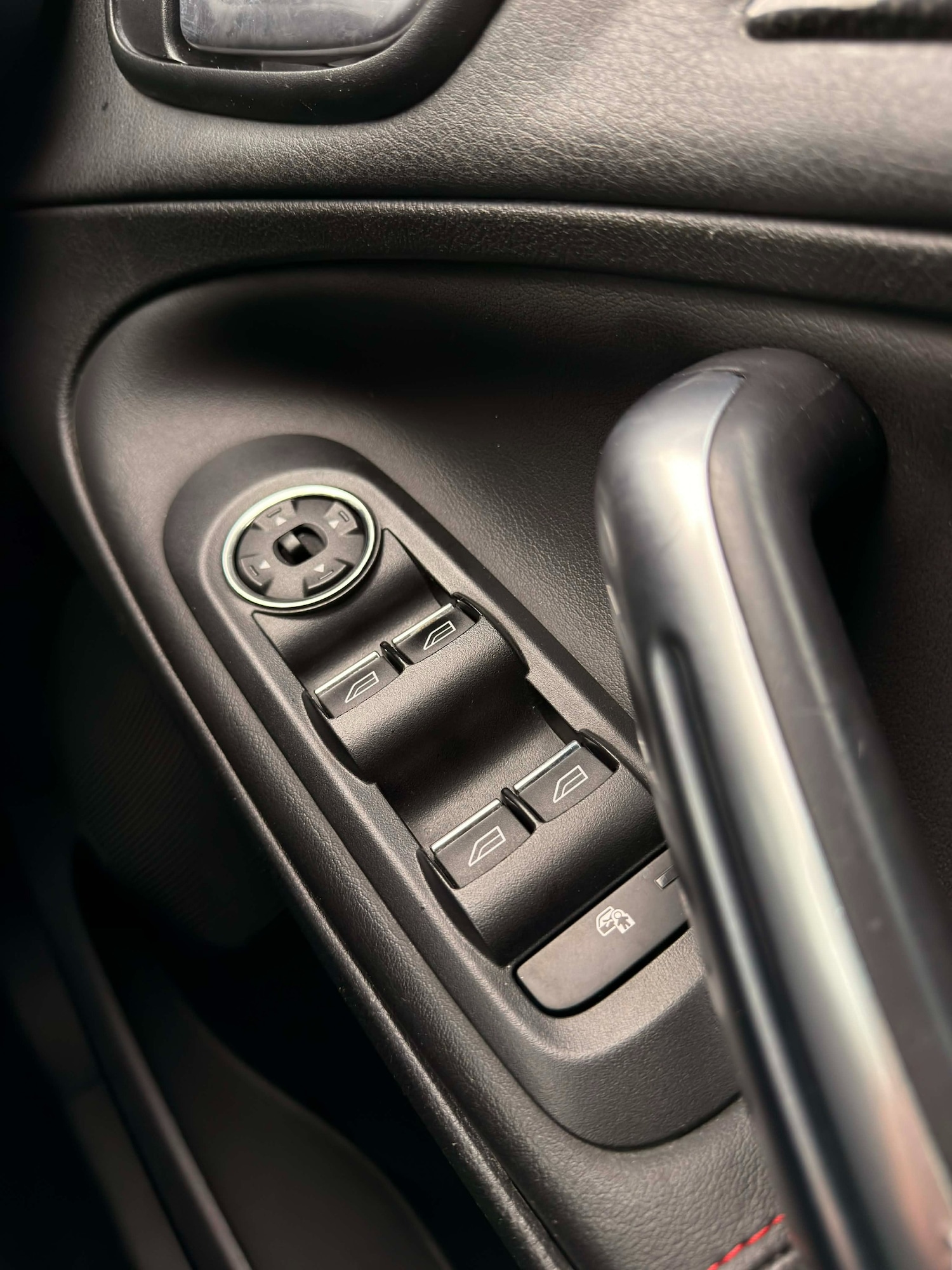 Used Ford S-Max 2012 for sale - 77819017: Photo 24