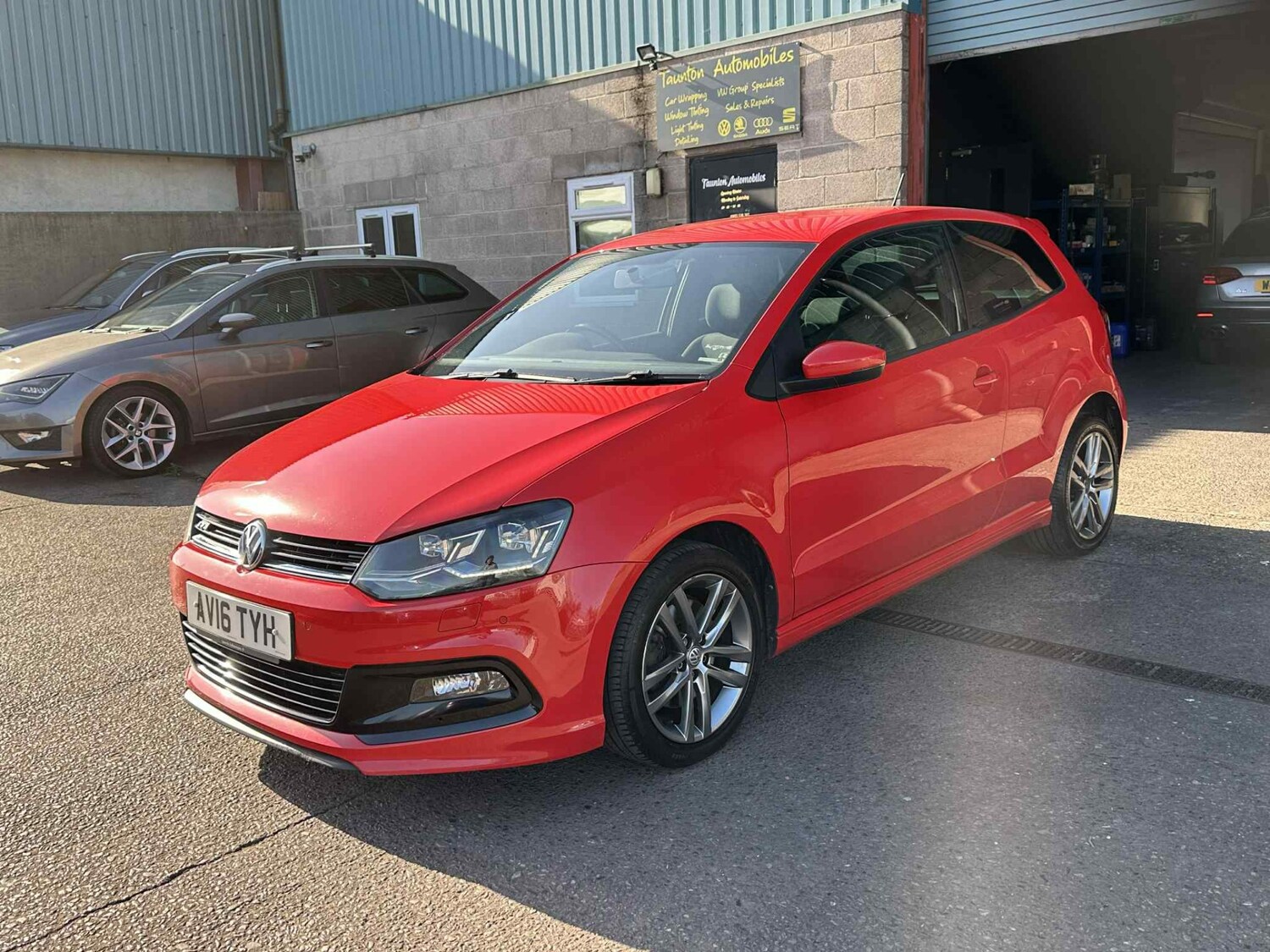 Used Volkswagen Polo 2016 for sale - 76265814: Photo 14