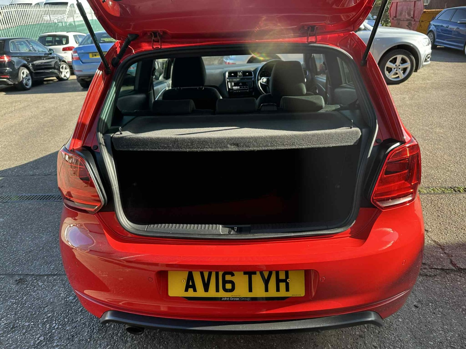 Used Volkswagen Polo 2016 for sale - 76265814: Photo 28