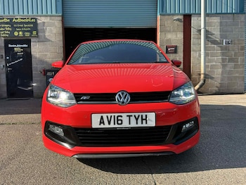 Used Volkswagen Polo 2016 for sale - 76265814: Photo