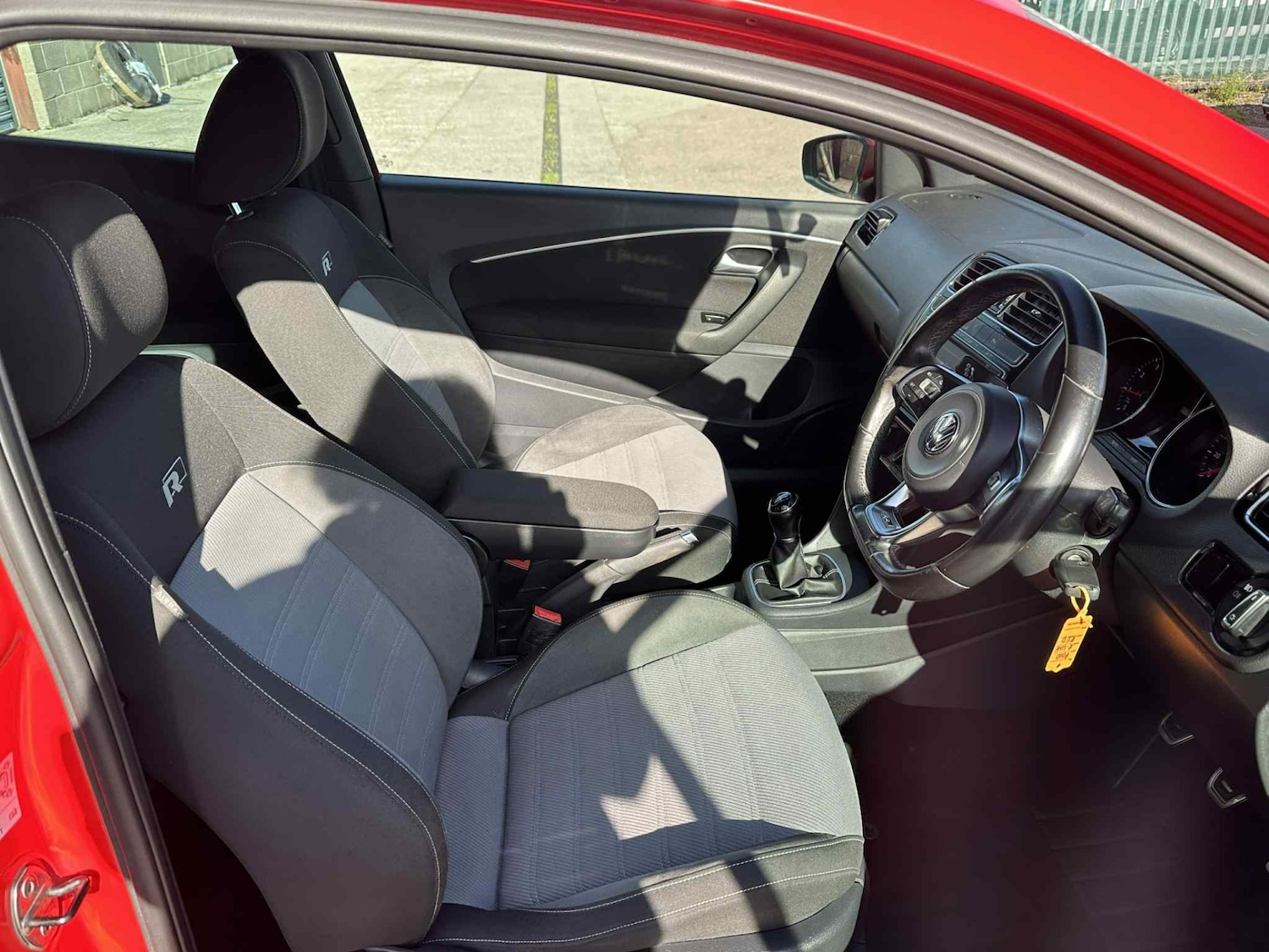 Used Volkswagen Polo 2016 for sale - 76265814: Photo 7