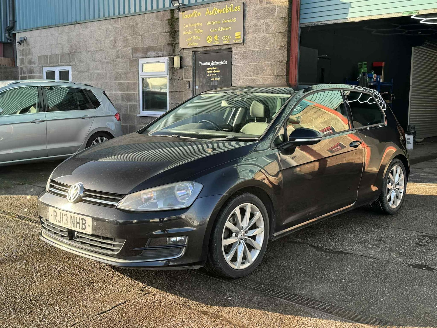 Used Volkswagen Golf 2013 for sale - 76669428: Photo 1