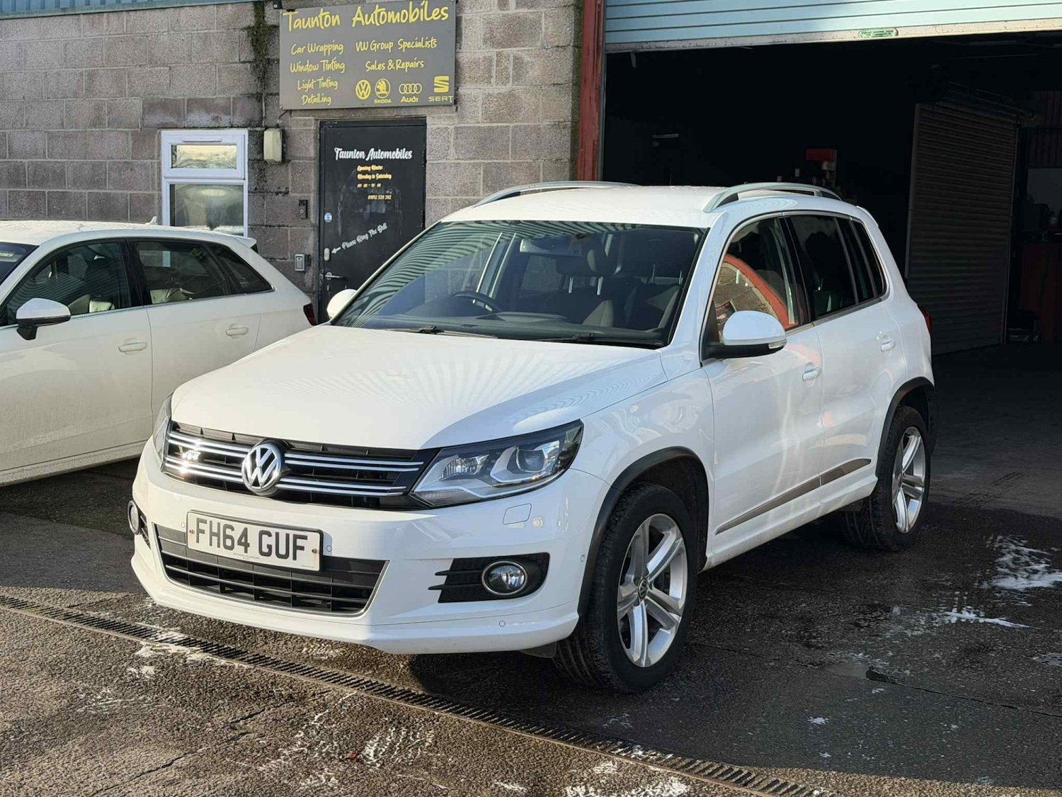 Used Volkswagen Tiguan 2015 for sale - 76940389: Photo 1