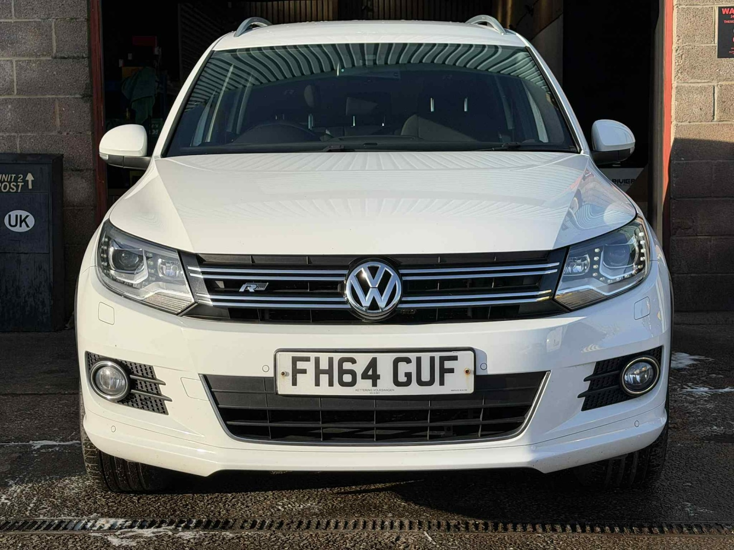 Used Volkswagen Tiguan 2015 for sale - 76940389: Photo 2