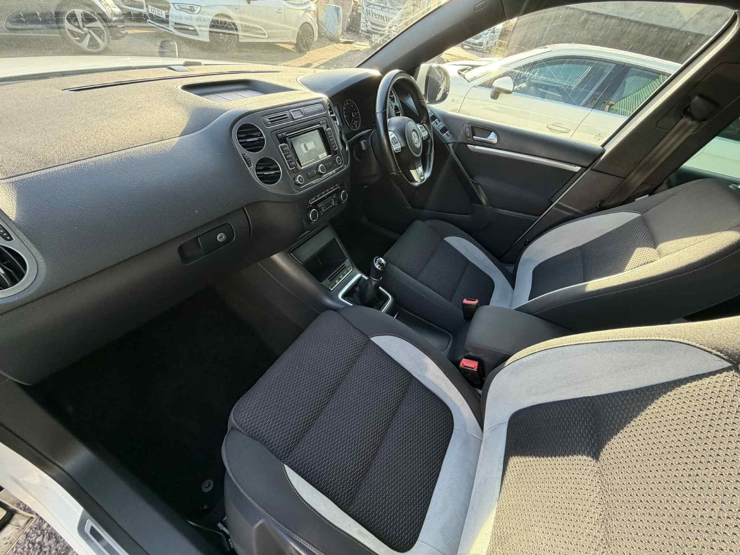 Used Volkswagen Tiguan 2015 for sale - 76940389: Photo 22