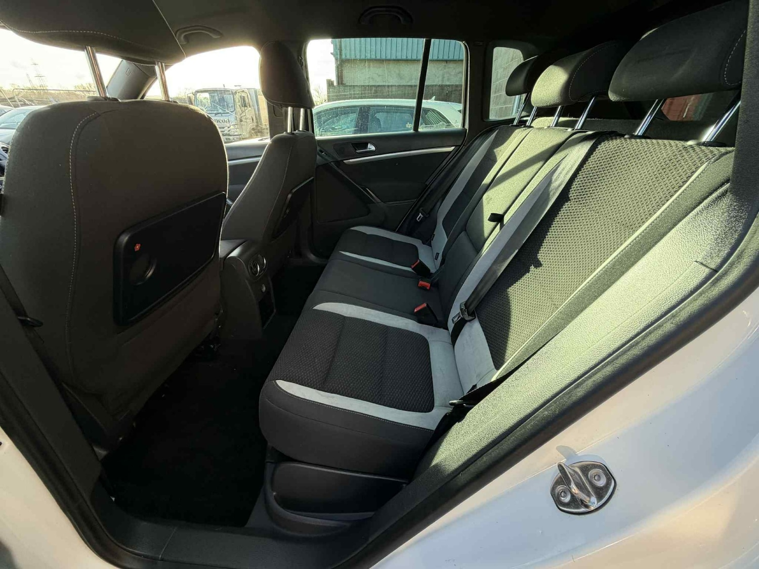 Used Volkswagen Tiguan 2015 for sale - 76940389: Photo 26