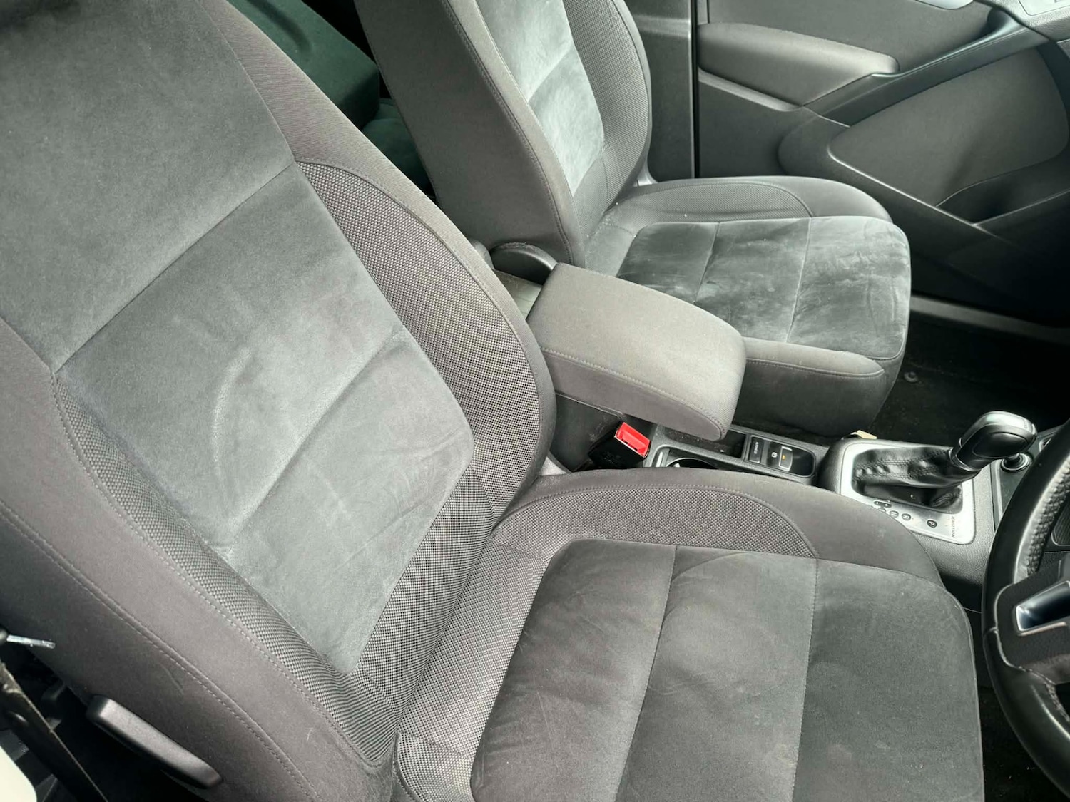 Used Volkswagen Tiguan 2015 for sale - 77545350: Photo 7