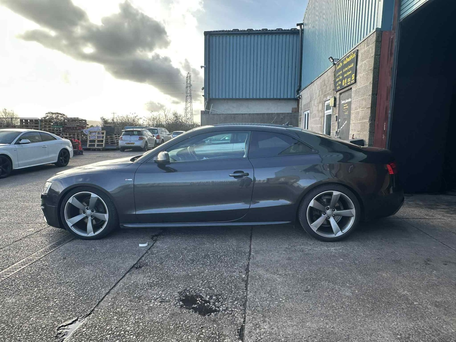 Used Audi A5 2013 for sale - 76566371: Photo 4
