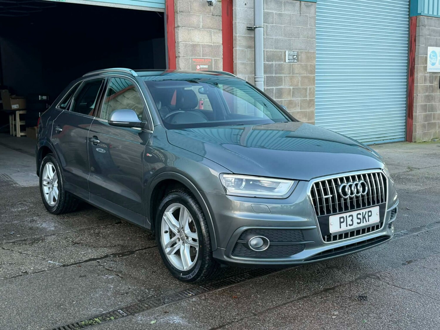 Used Audi Q3 2014 for sale - 77570876: Photo 17