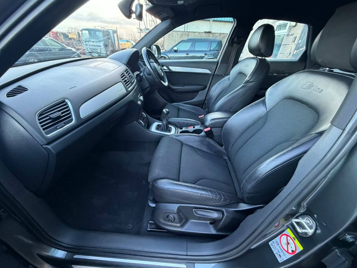 Used Audi Q3 2014 for sale - 77570876: Photo 19