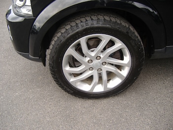 Used Land Rover Discovery 2016 for sale - 79360362: Photo