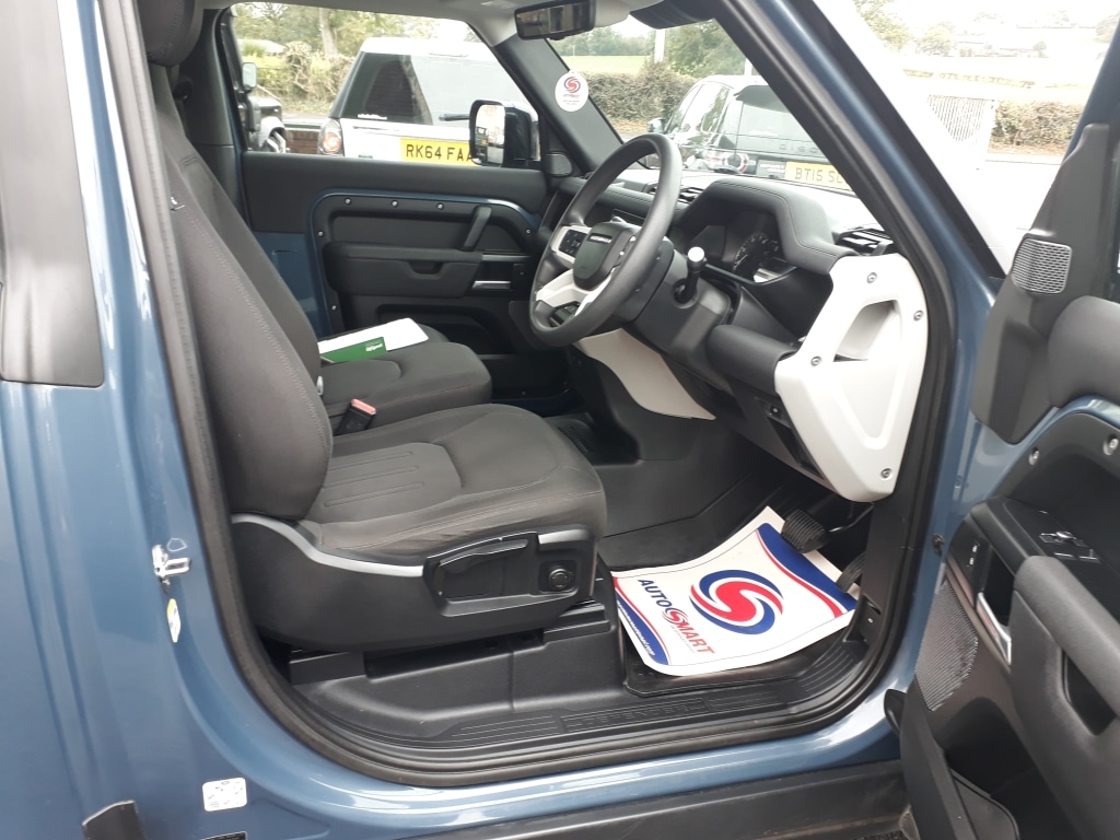 Used Land Rover Defender 2021 for sale - 76149824: Photo 10