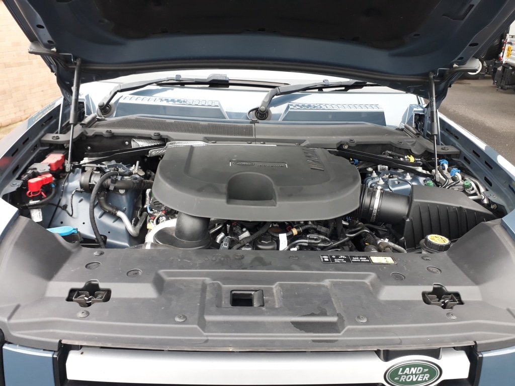 Used Land Rover Defender 2021 for sale - 76149824: Photo 14
