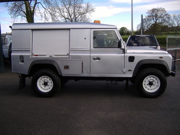 Used Land Rover Defender 110 2013 for sale - 74451487: Photo 16