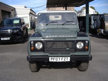 Used Land Rover Defender 2007 for sale - 79508106: Photo