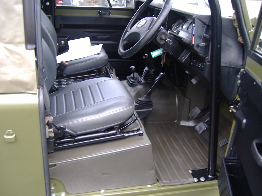 Used Land Rover Defender 90 2025 for sale - 77897914: Photo 14