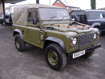 Used Land Rover Defender 90 2025 for sale - 77897914: Photo