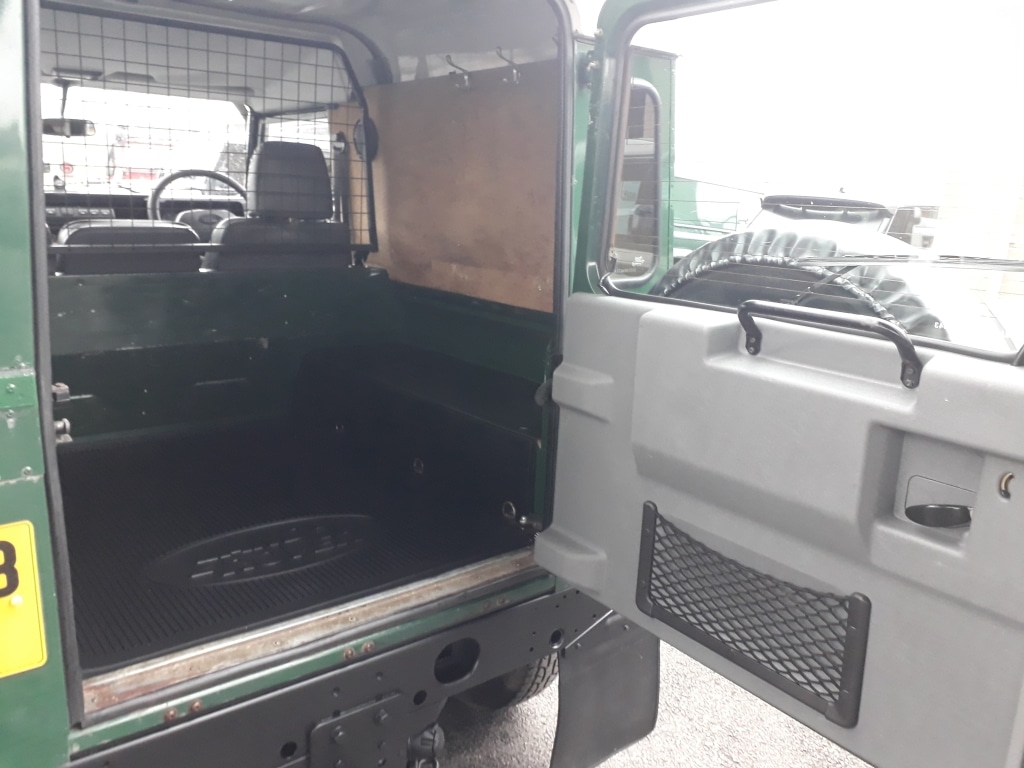 Used Land Rover Defender 2003 for sale - 77453598: Photo 7