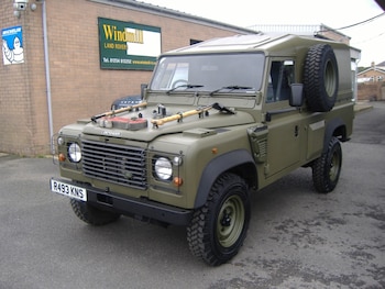 Used Land Rover Defender 110 1998 for sale - 76225401: Photo