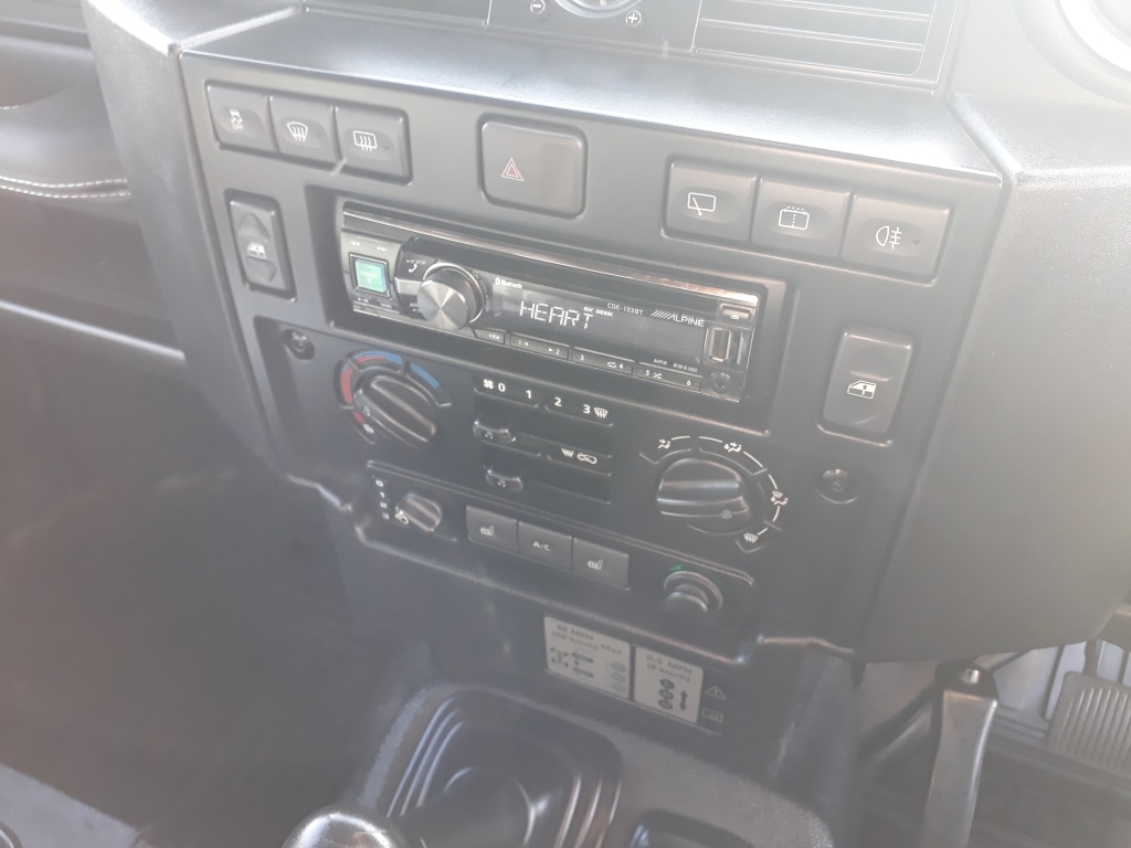 Used Land Rover Defender 2014 for sale - 77891790: Photo 15