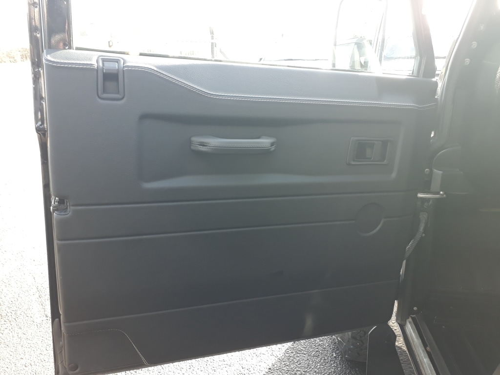 Used Land Rover Defender 2014 for sale - 77891790: Photo 17