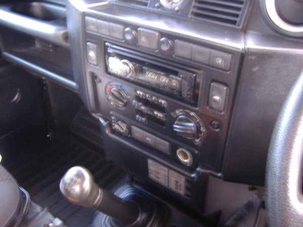 Used Land Rover Defender 110 2013 for sale - 73657386: Photo 12