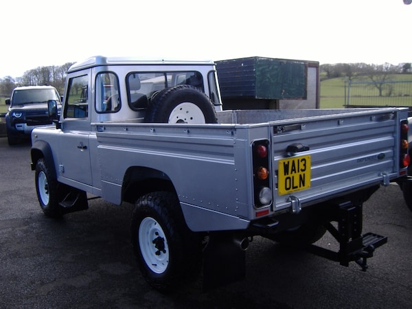 Used Land Rover Defender 110 2013 for sale - 73657386: Photo 6