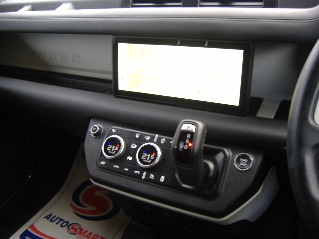 Used Land Rover Defender 2024 for sale - 77073353: Photo 13