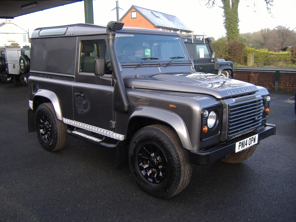 Used Land Rover Defender 2014 for sale - 76970697: Photo 1