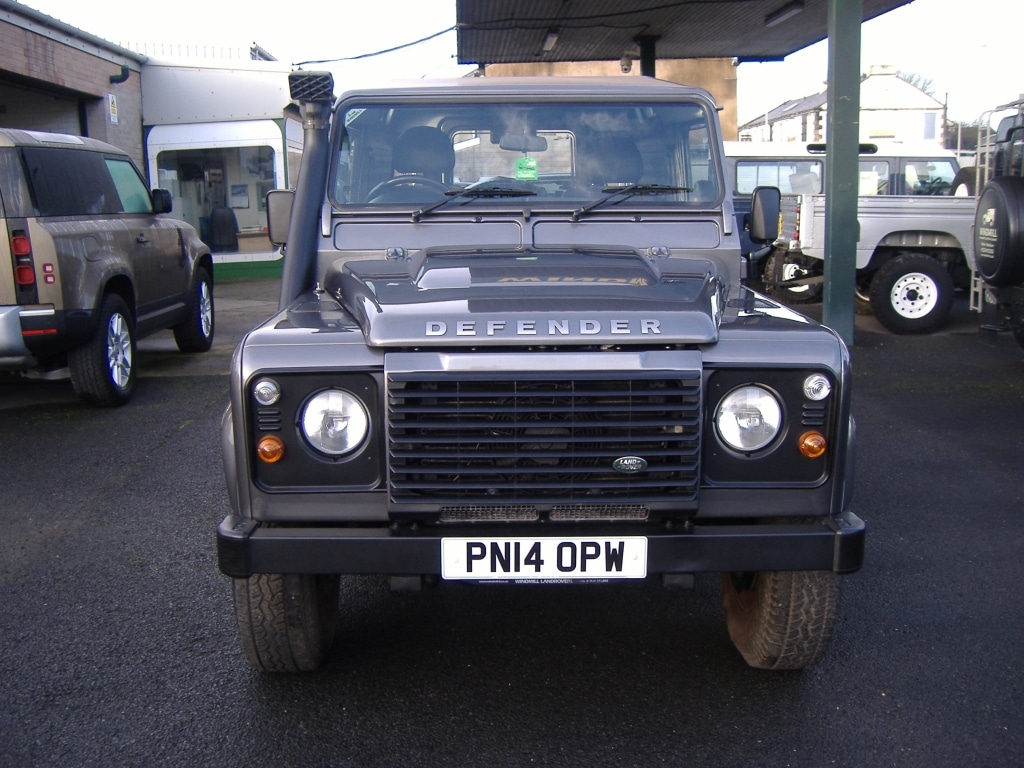 Used Land Rover Defender 2014 for sale - 76970697: Photo 2