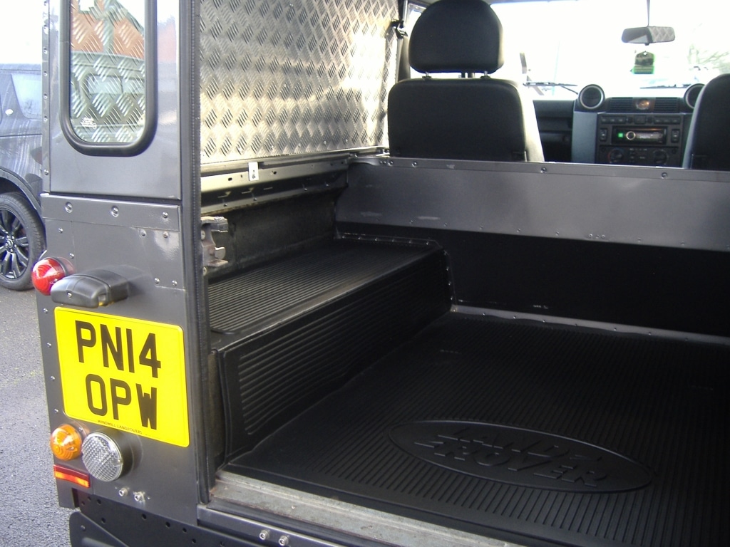 Used Land Rover Defender 2014 for sale - 76970697: Photo 8