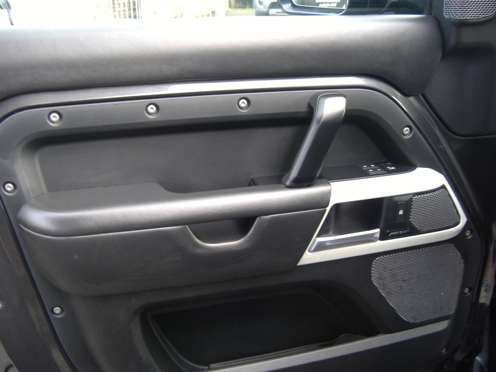 Used Land Rover Defender 2020 for sale - 77409748: Photo 23