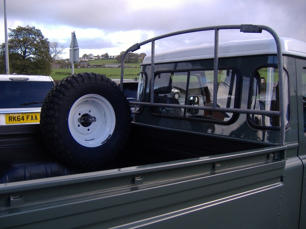 Used Land Rover Defender 2014 for sale - 76359041: Photo 13