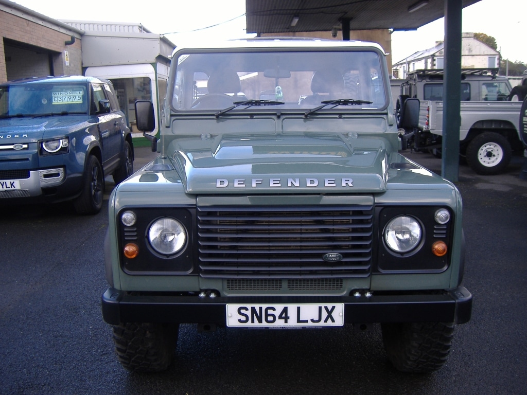 Used Land Rover Defender 2014 for sale - 76359041: Photo 2